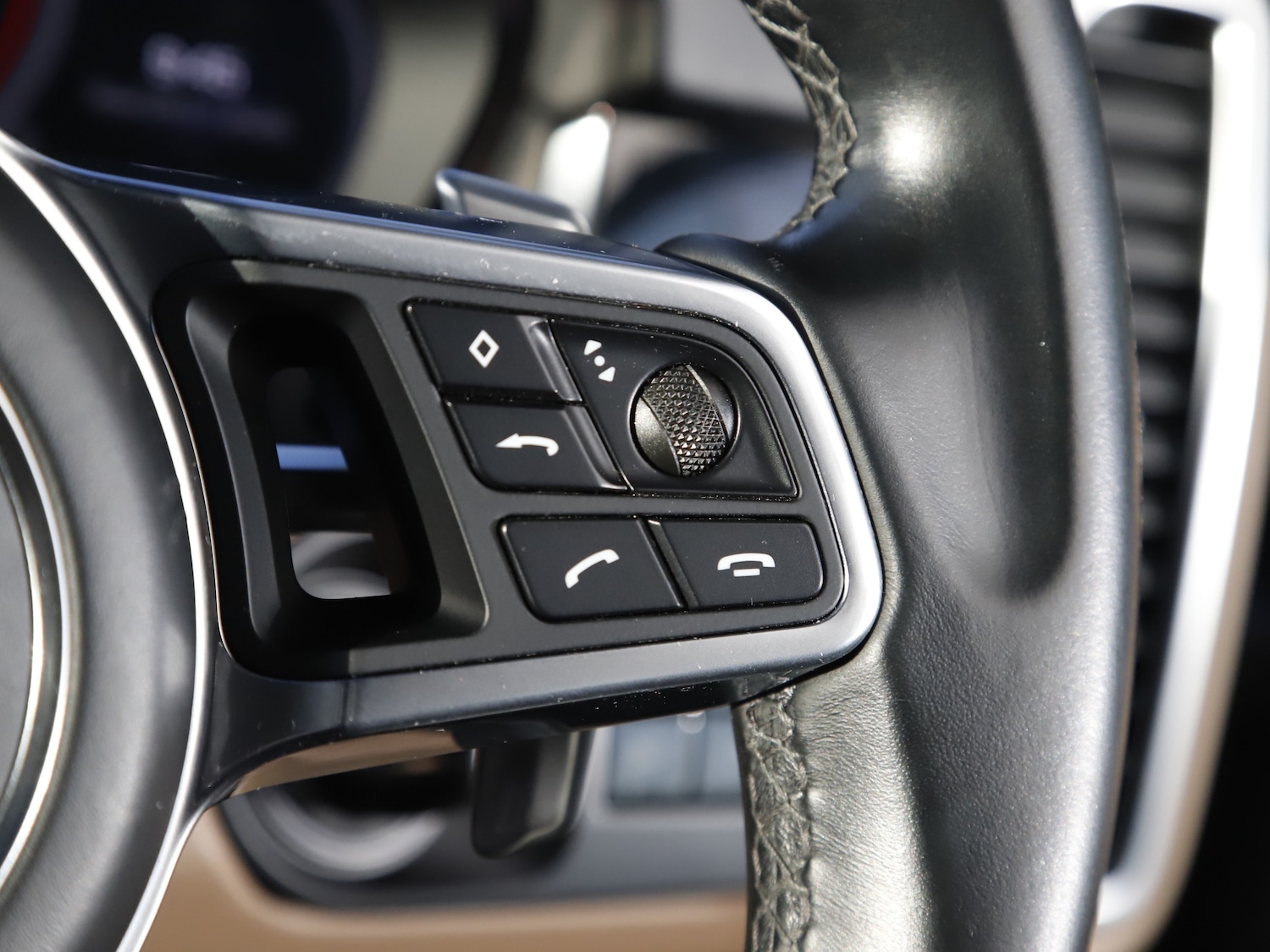 Used Porsche Cayenne 2018 for sale - 77106784: Photo 38