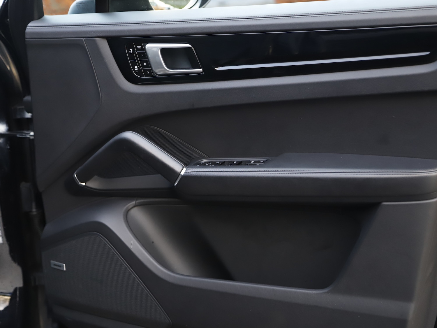 Used Porsche Cayenne 2020 for sale - 76711909: Photo 42