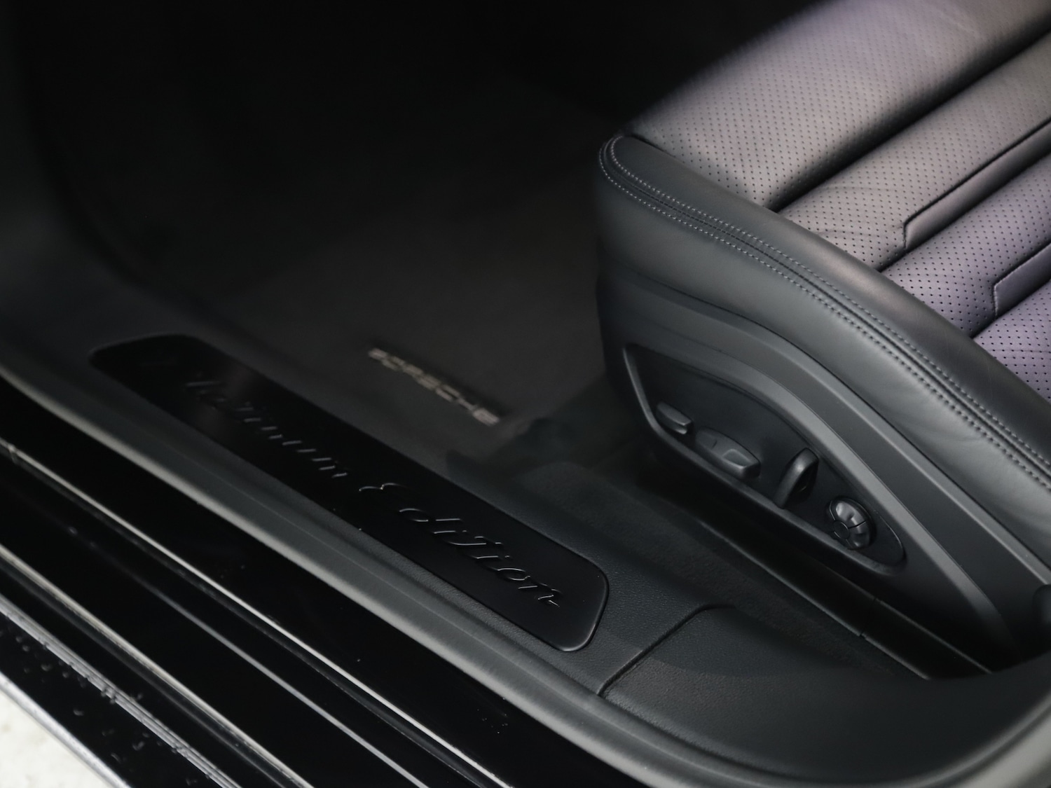 Used Porsche Panamera 2023 for sale - 77327529: Photo 17