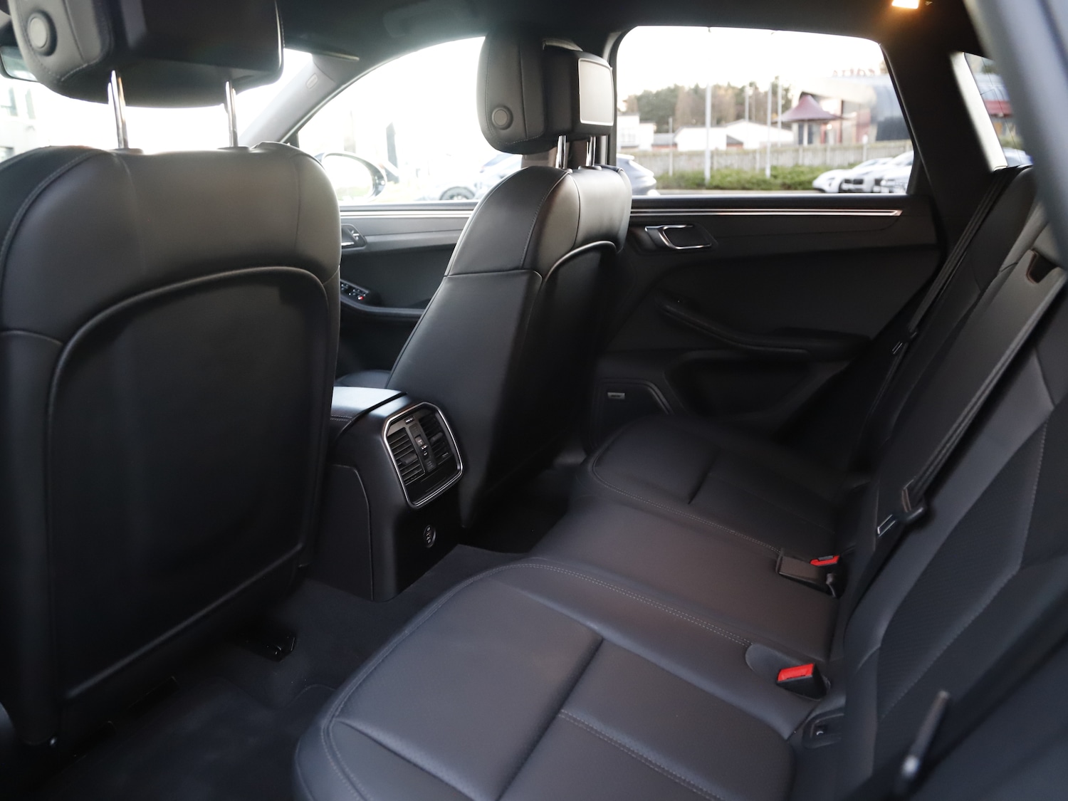 Used Porsche Macan 2019 for sale - 76884295: Photo 24