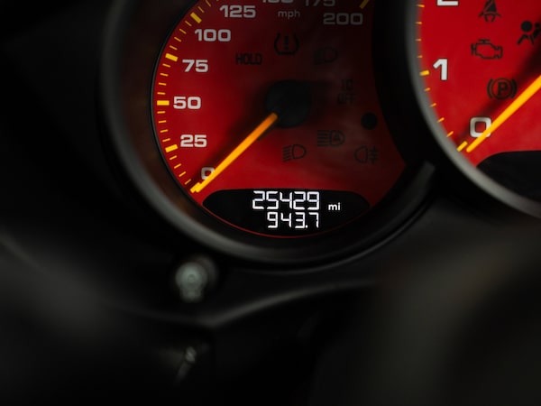 Used Porsche Cayman 2021 for sale - 76197119: Photo 14