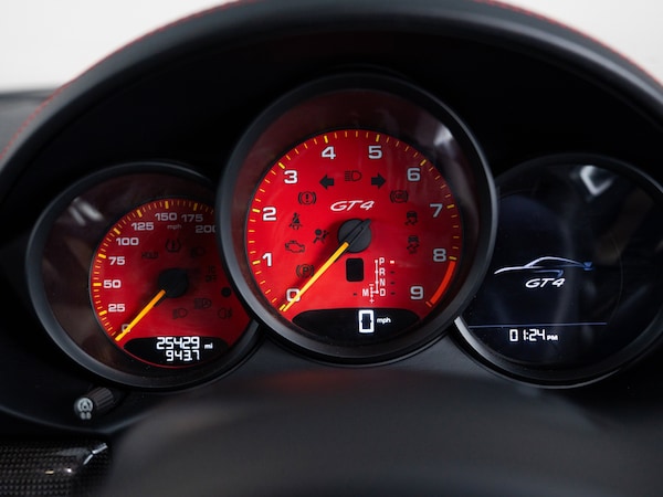 Used Porsche Cayman 2021 for sale - 76197119: Photo 31