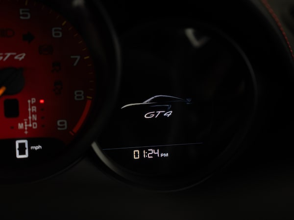 Used Porsche Cayman 2021 for sale - 76197119: Photo 41