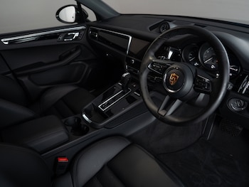 Used Porsche Macan 2026 for sale - 78582412: Photo