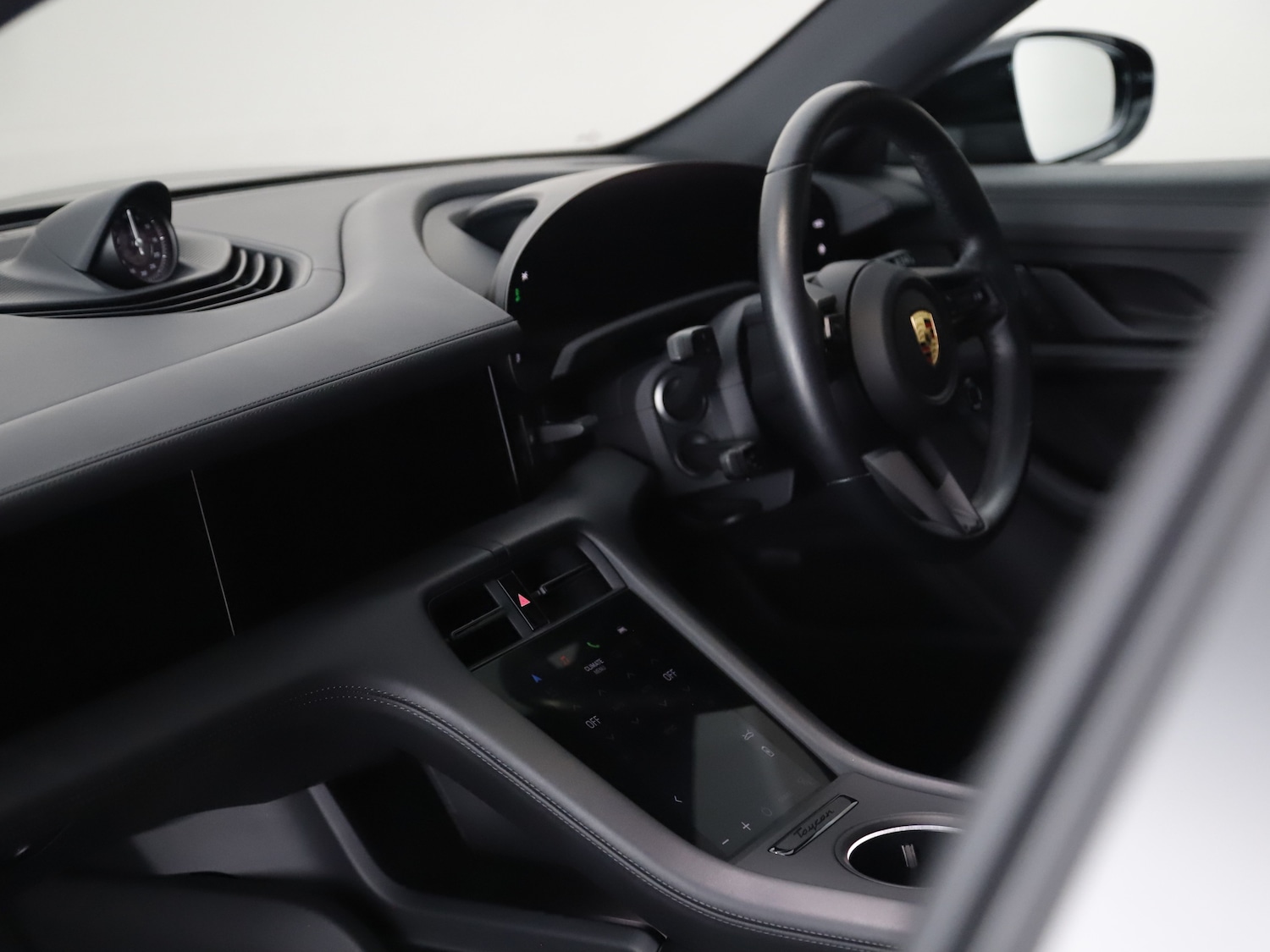 Used Porsche Taycan 2023 for sale - 76332990: Photo 11