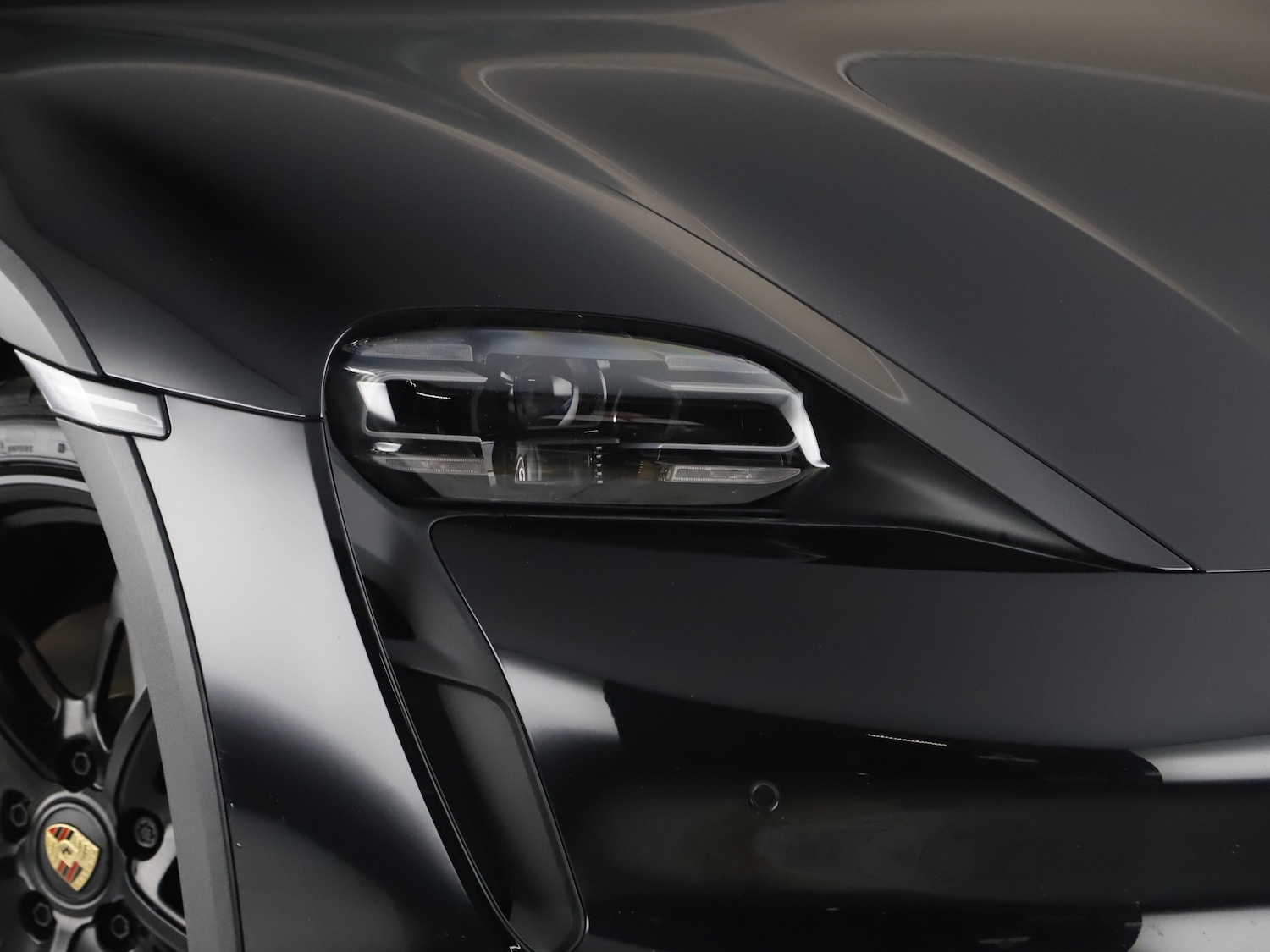 Used Porsche Taycan 2023 for sale - 76332990: Photo 20