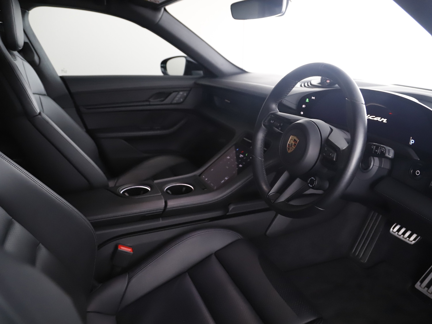 Used Porsche Taycan 2023 for sale - 76332990: Photo 31