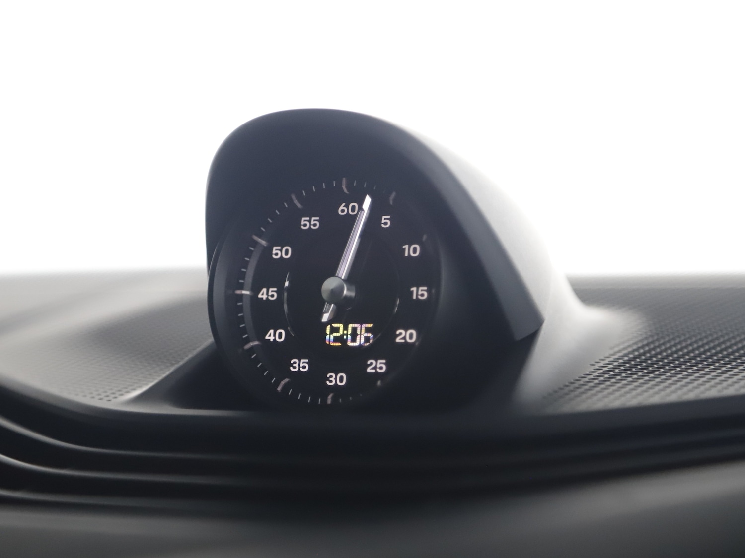 Used Porsche Taycan 2023 for sale - 76332990: Photo 44