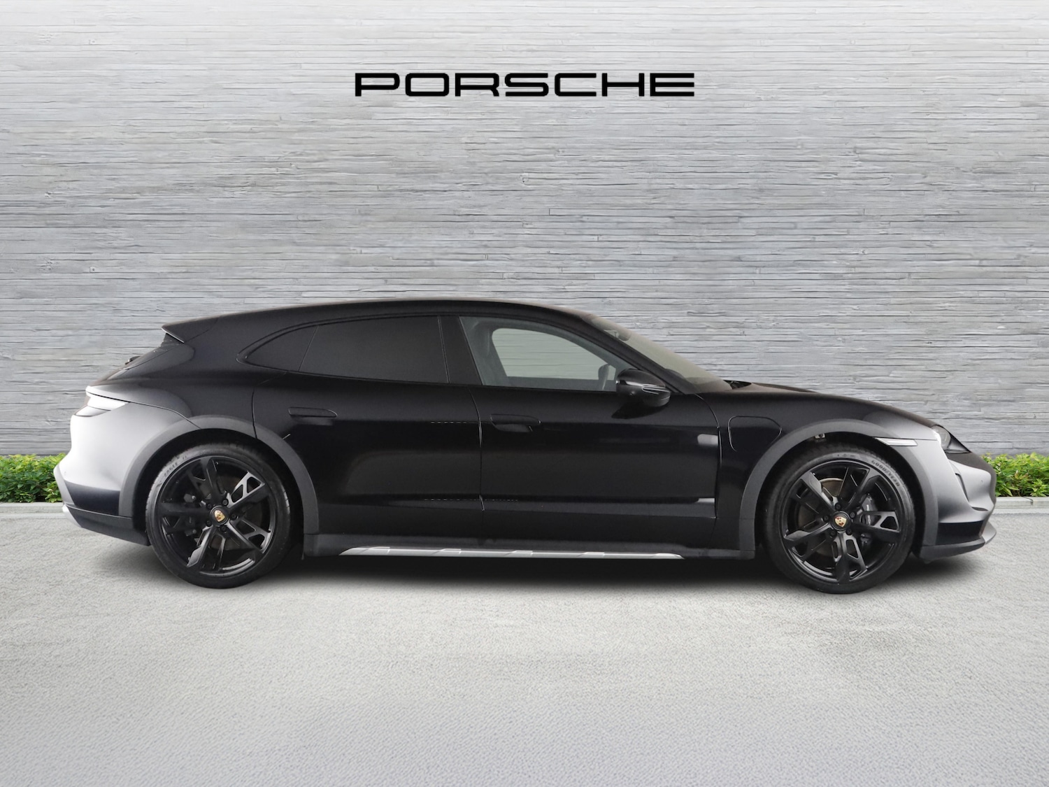 Used Porsche Taycan 2023 for sale - 76332990: Photo 8
