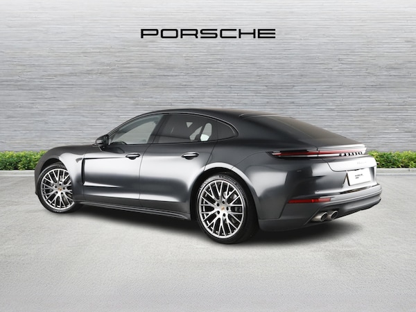 Used Porsche Panamera 2024 for sale - 75685006: Photo 2