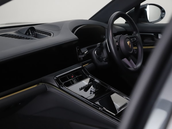 Used Porsche Panamera 2024 for sale - 75685006: Photo 9