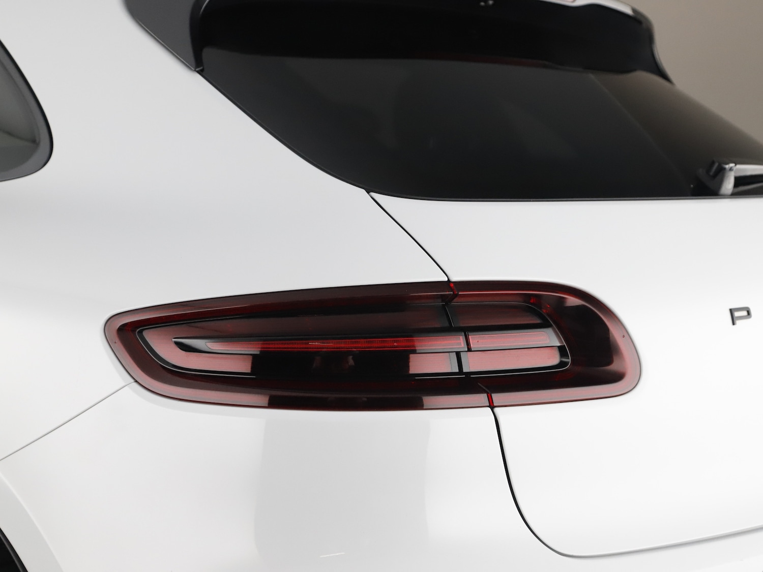 Used Porsche Macan 2017 for sale - 76344985: Photo 30