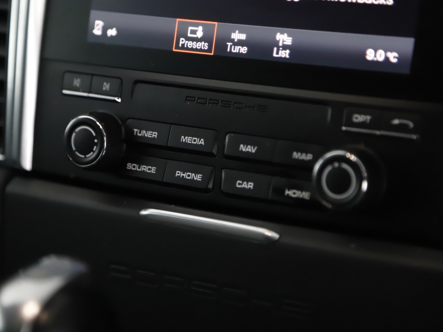 Used Porsche Macan 2017 for sale - 76344985: Photo 37