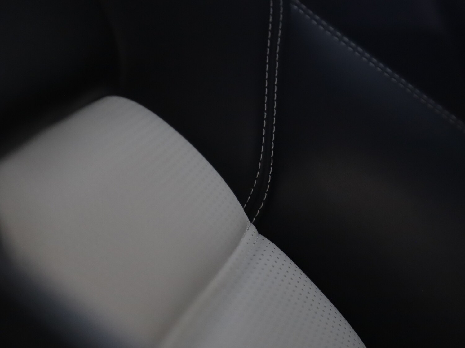 Used Porsche Macan 2017 for sale - 76344985: Photo 42