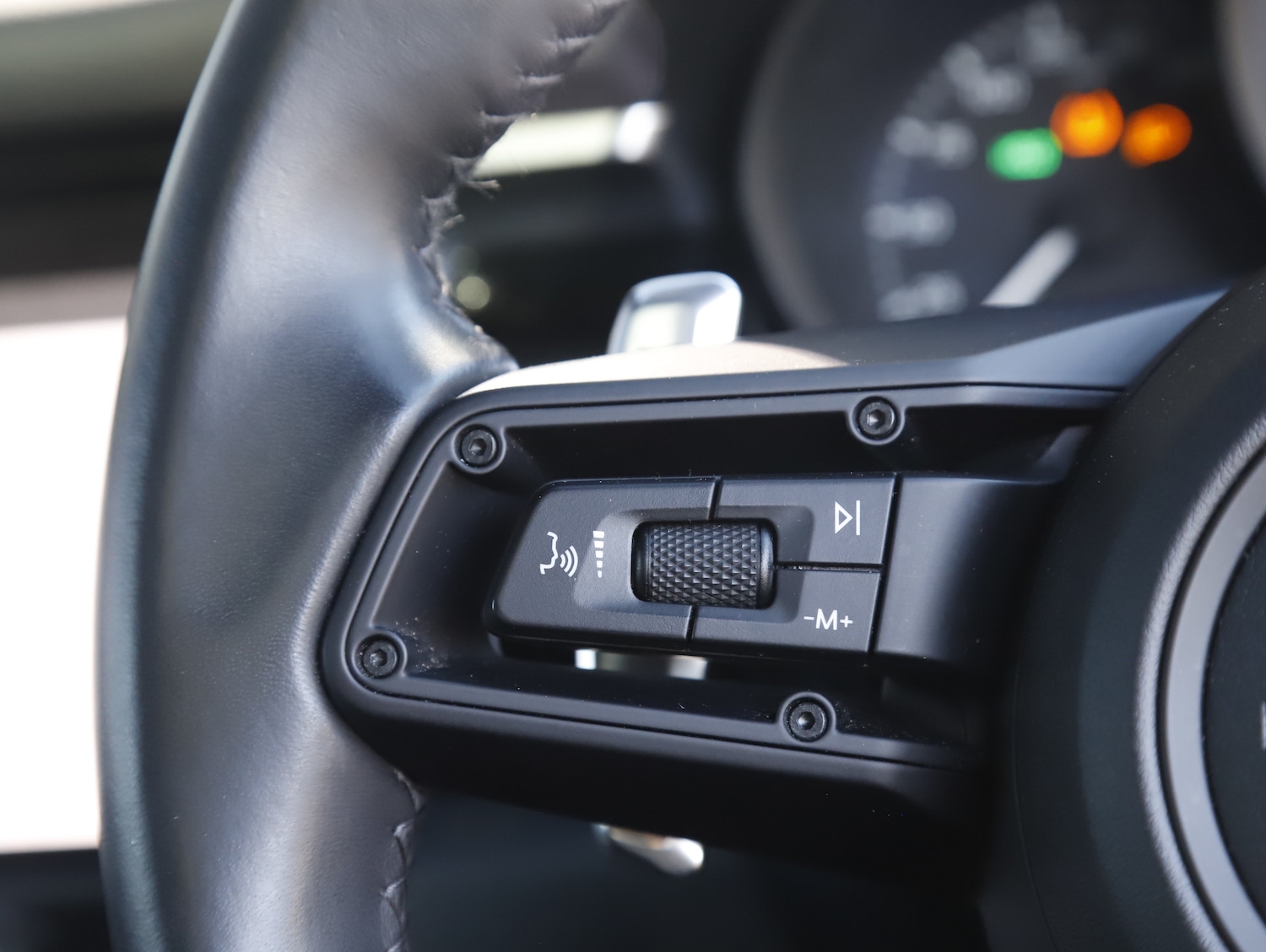 Used Porsche Macan 2023 for sale - 77836184: Photo 42