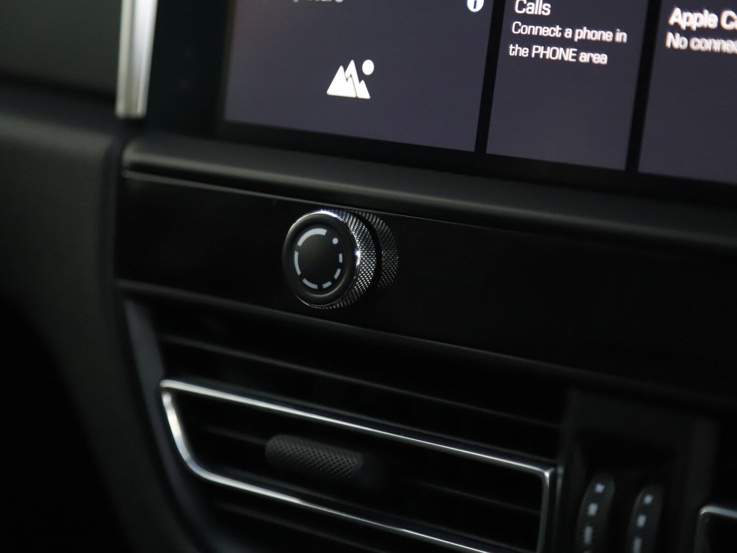 Used Porsche Macan 2022 for sale - 76711907: Photo 13