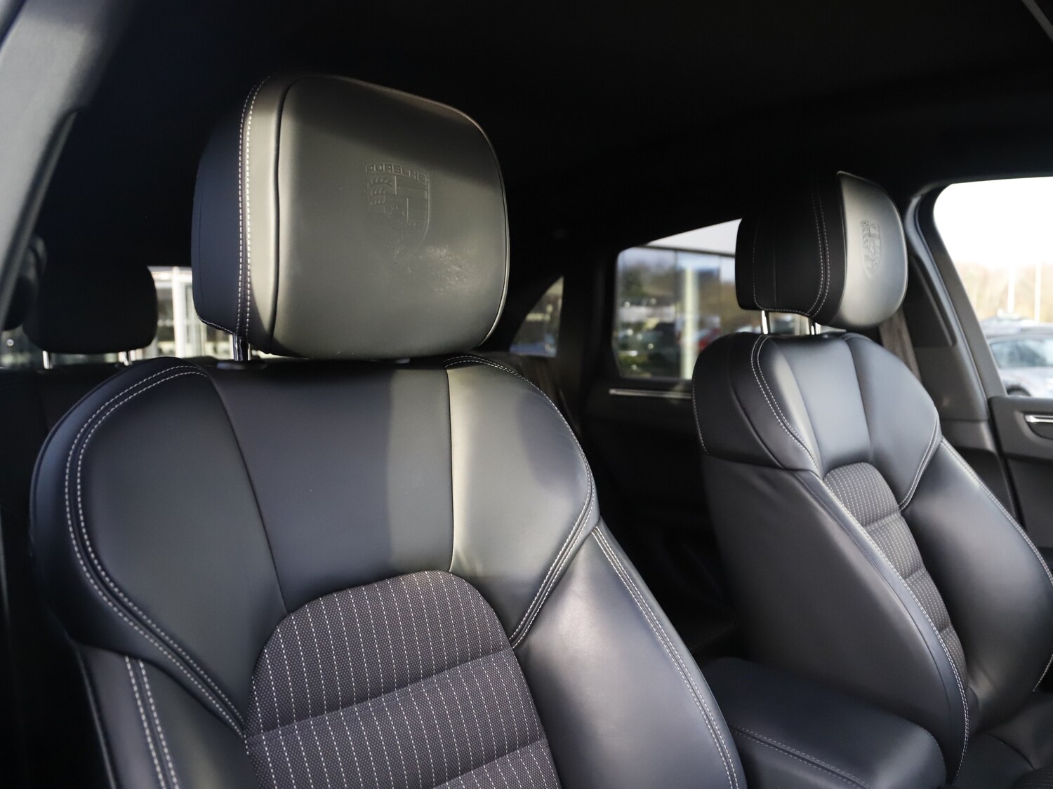 Used Porsche Macan 2022 for sale - 76711907: Photo 45