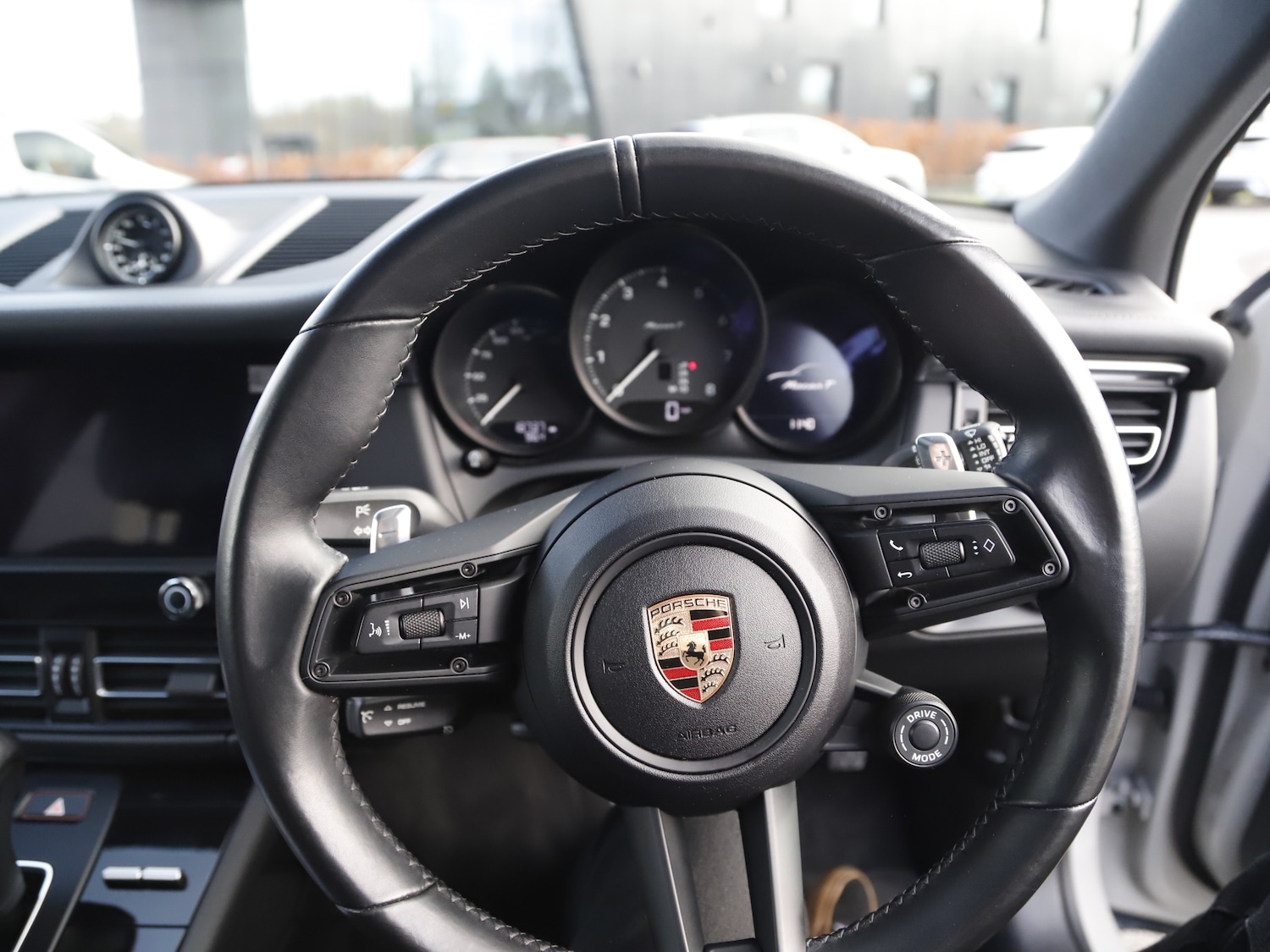 Used Porsche Macan 2024 for sale - 77494114: Photo 19