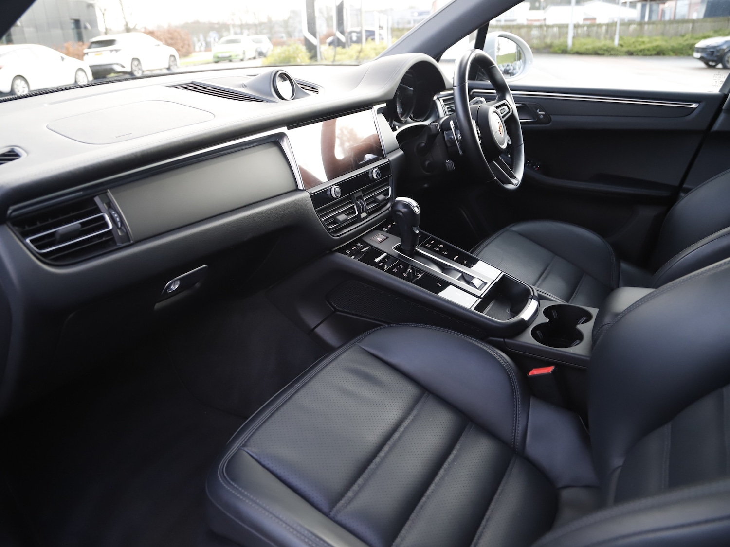 Used Porsche Macan 2024 for sale - 77494114: Photo 4