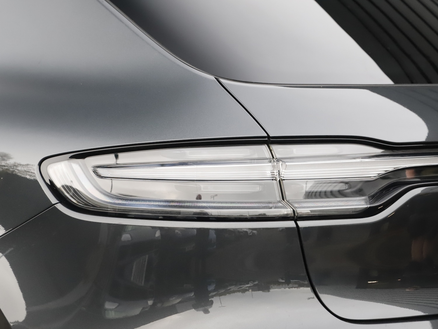 Used Porsche Macan 2023 for sale - 76344983: Photo 13