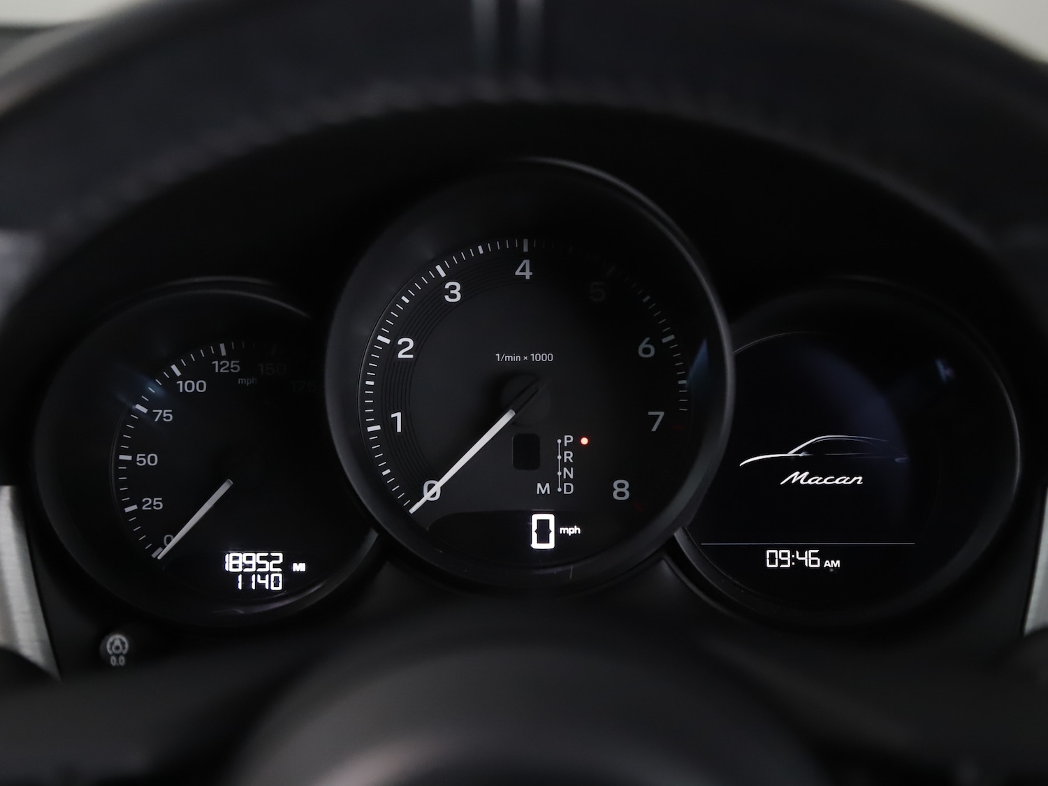 Used Porsche Macan 2023 for sale - 76344983: Photo 22