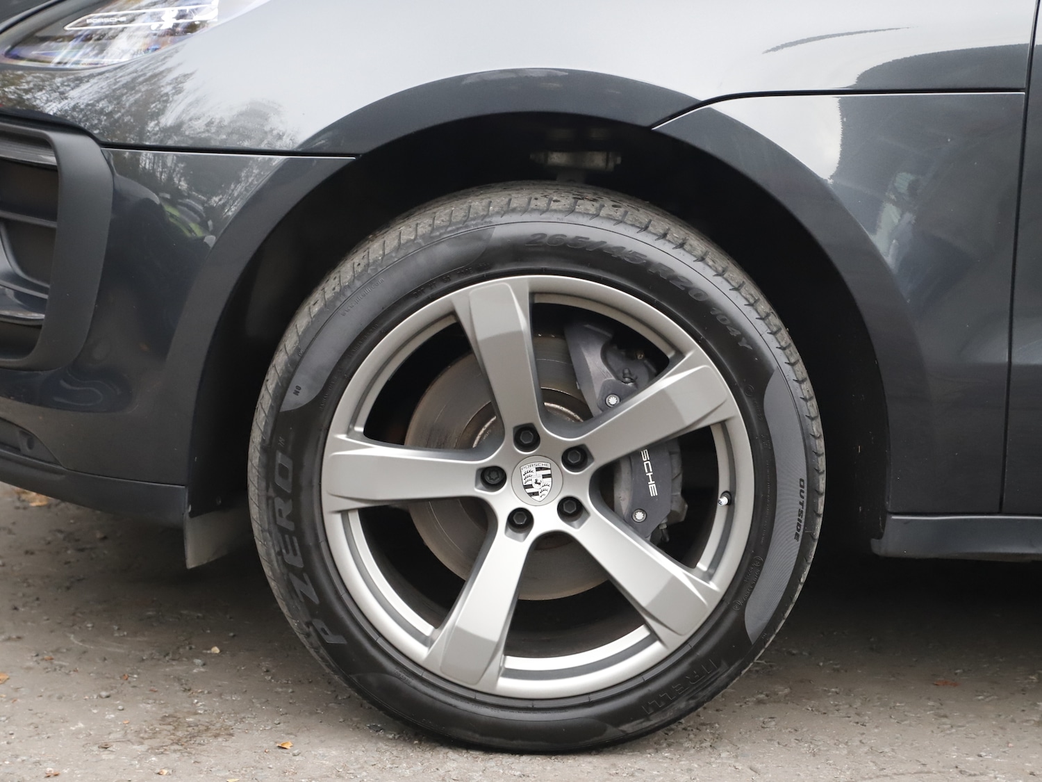 Used Porsche Macan 2023 for sale - 76344983: Photo 4