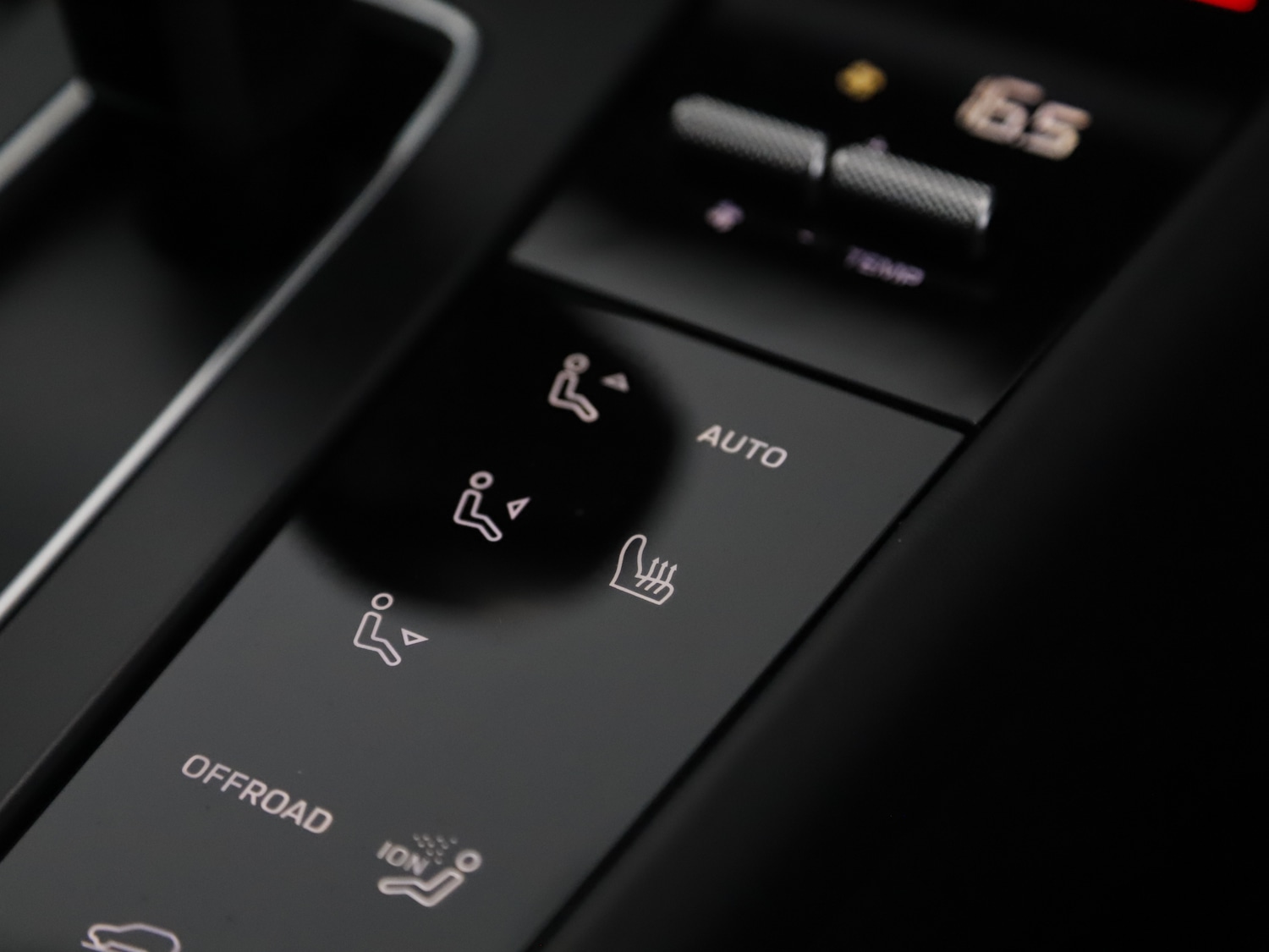 Used Porsche Macan 2023 for sale - 76344983: Photo 45