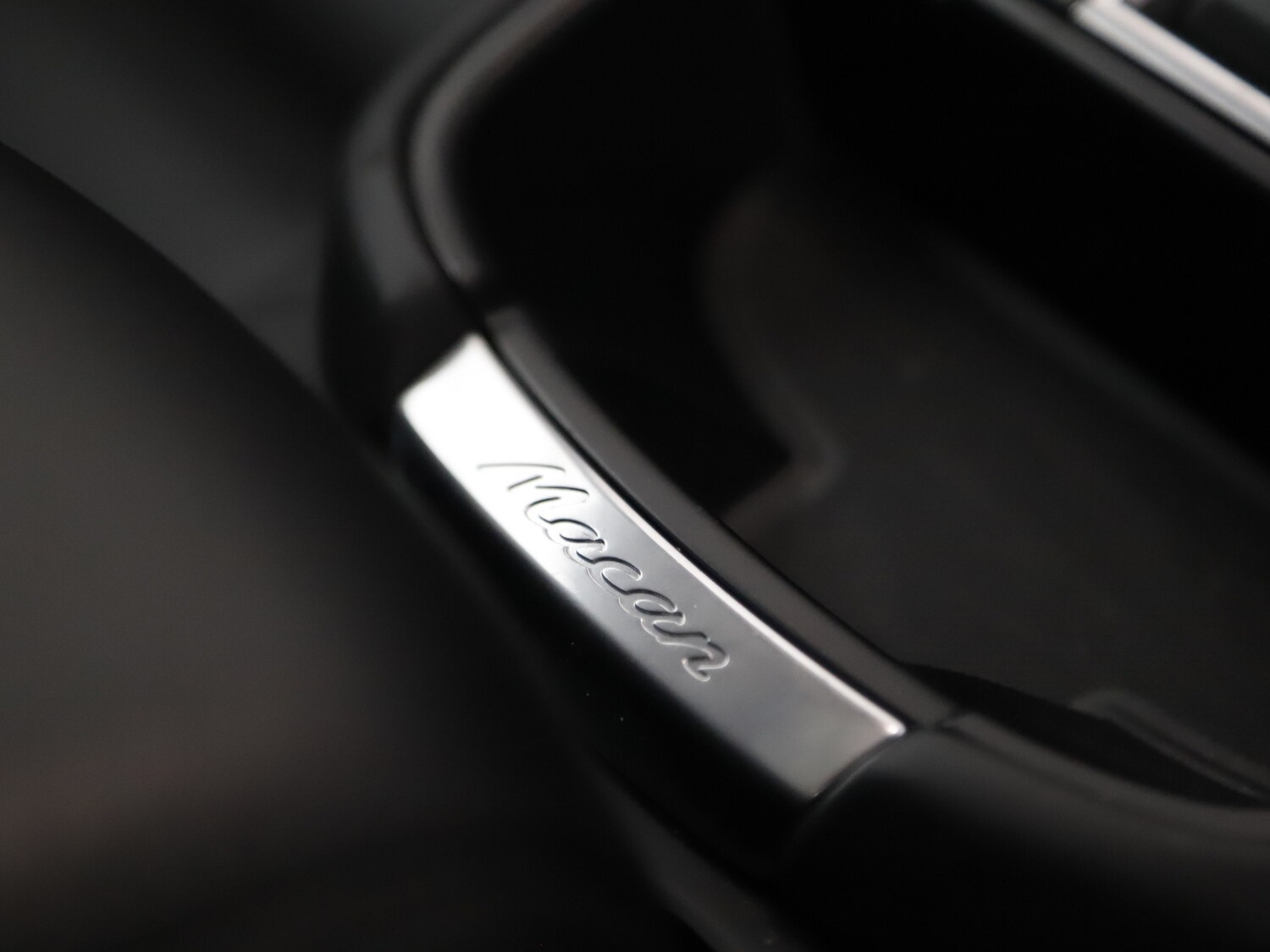 Used Porsche Macan 2023 for sale - 76344983: Photo 48