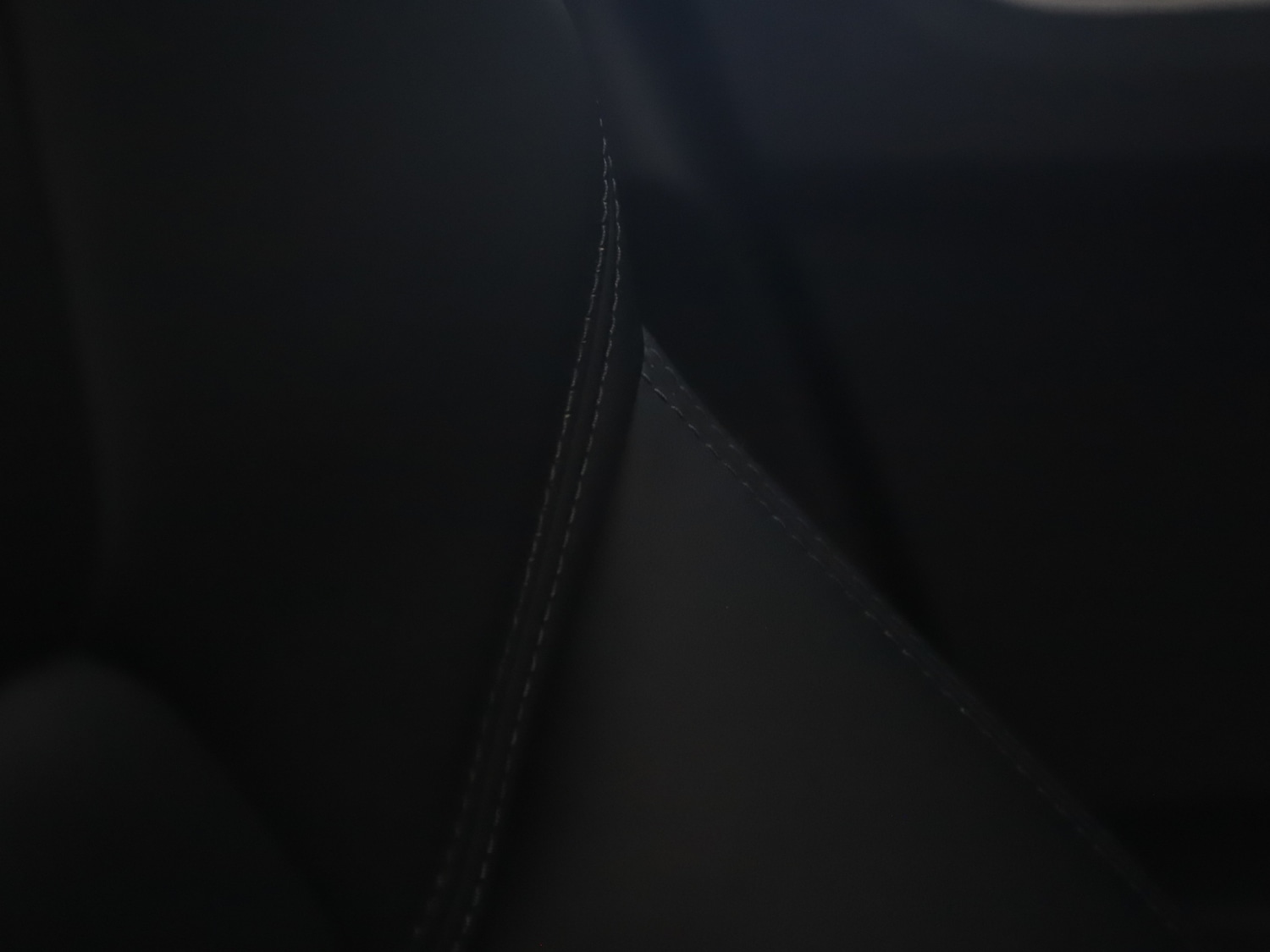 Used Porsche Macan 2023 for sale - 76344983: Photo 53