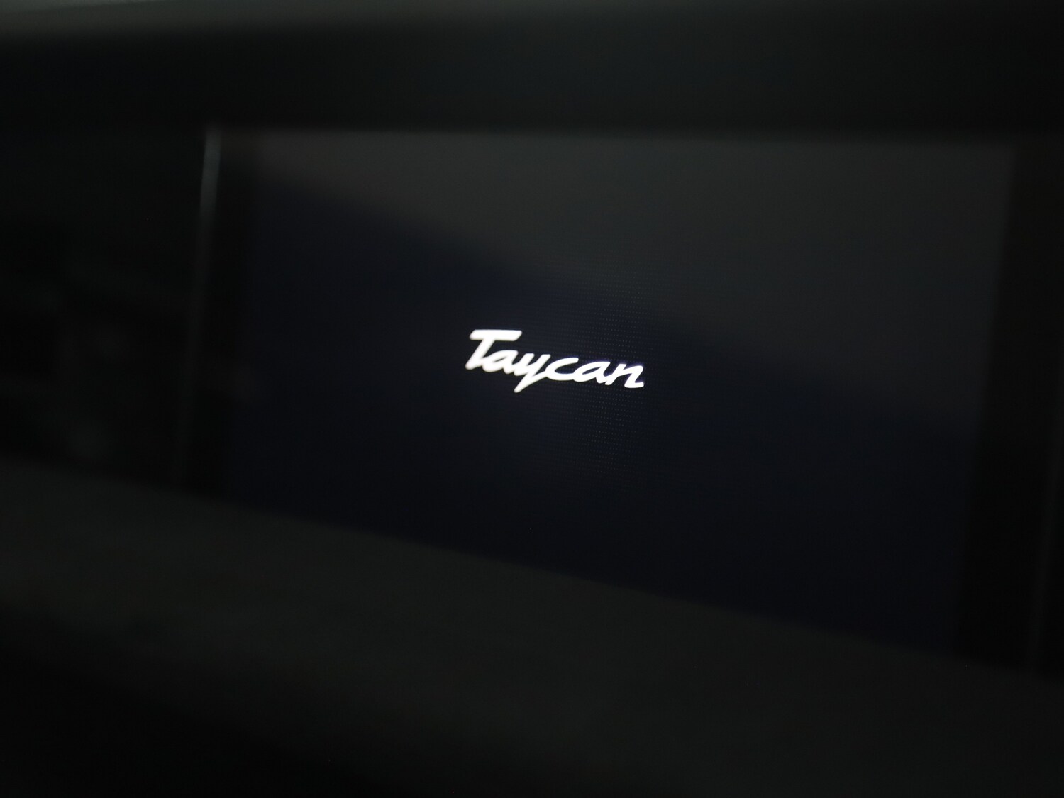 Used Porsche Taycan 2022 for sale - 76184802: Photo 29