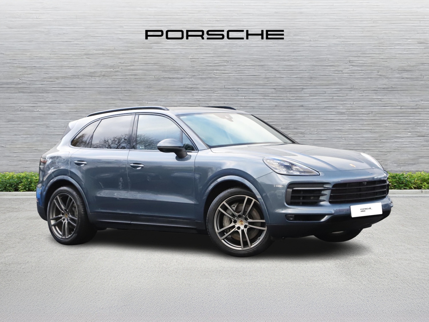 Used Porsche Cayenne 2019 for sale - 76546020: Photo 2