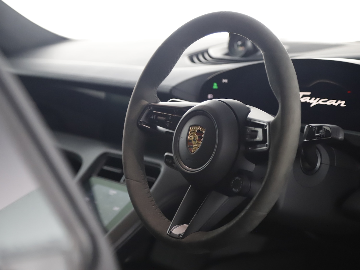 Used Porsche Taycan 2021 for sale - 76303445: Photo 16