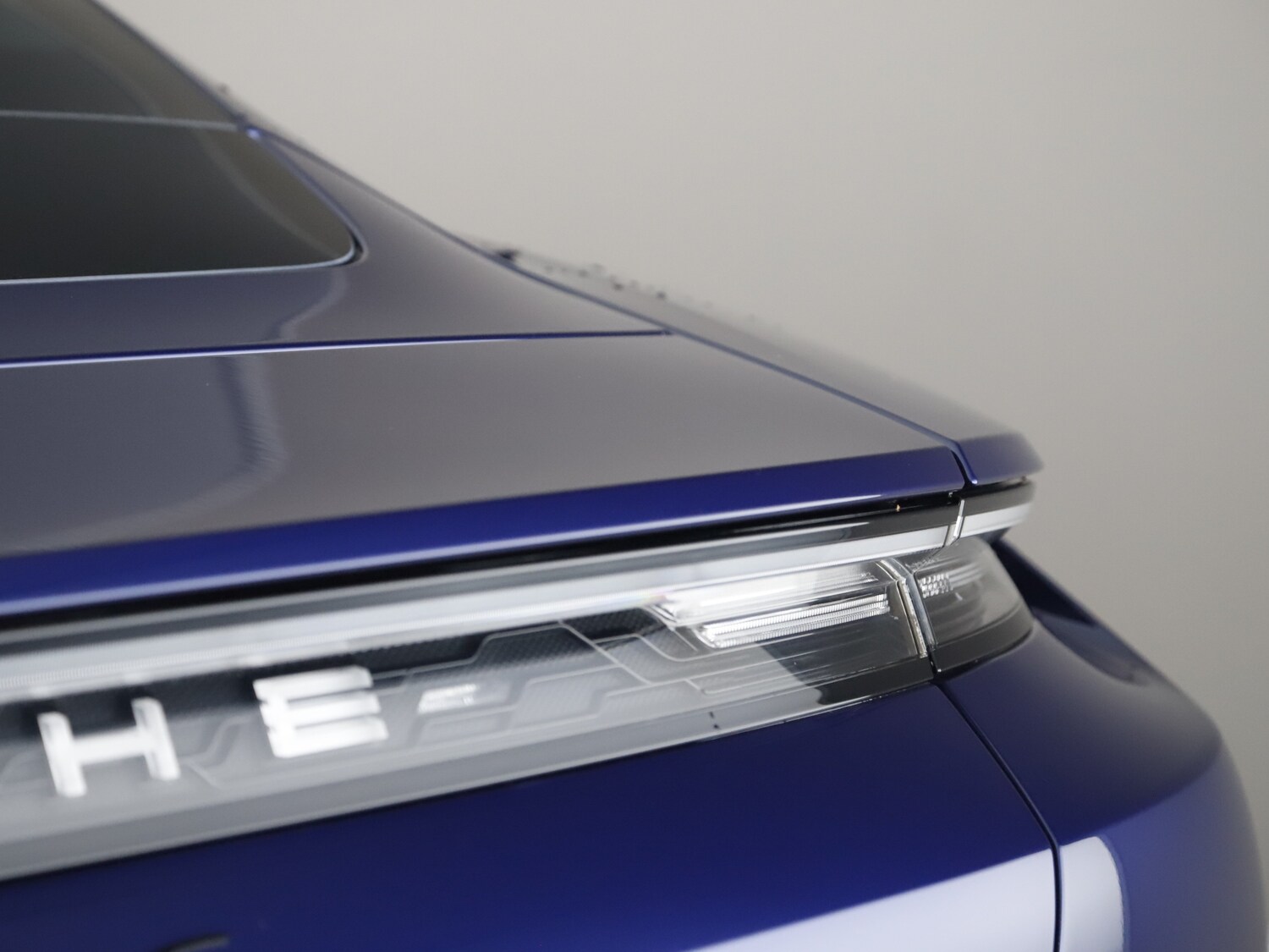 Used Porsche Taycan 2021 for sale - 76303445: Photo 28