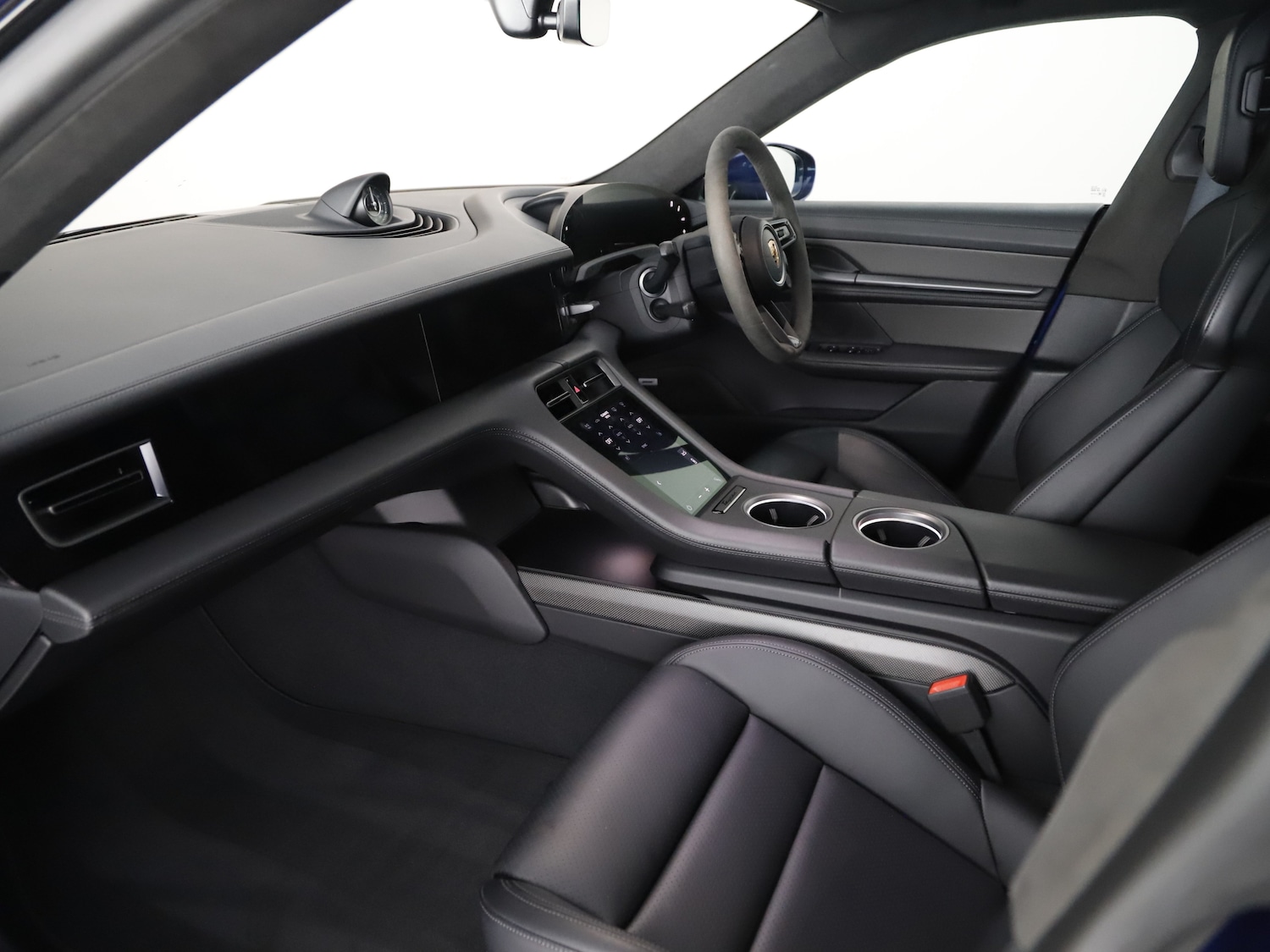 Used Porsche Taycan 2021 for sale - 76303445: Photo 3