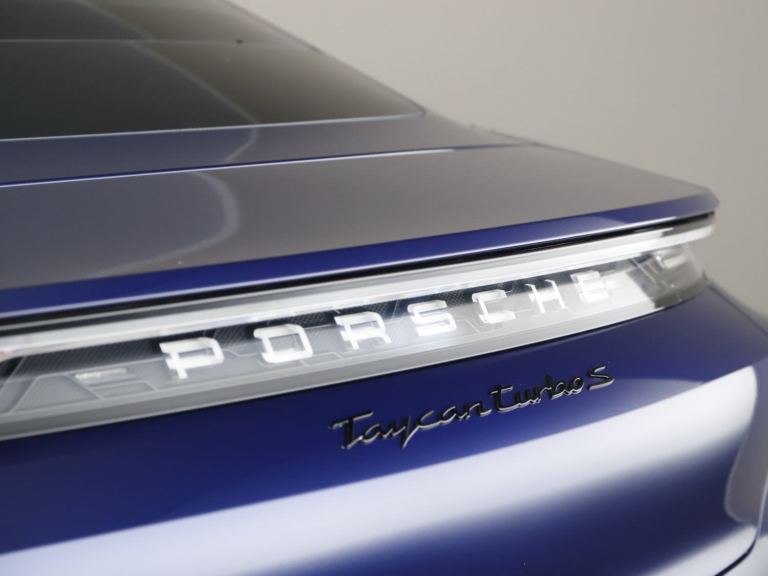 Used Porsche Taycan 2021 for sale - 76303445: Photo 44