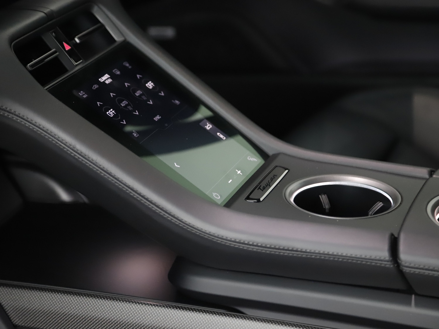 Used Porsche Taycan 2021 for sale - 76303445: Photo 45