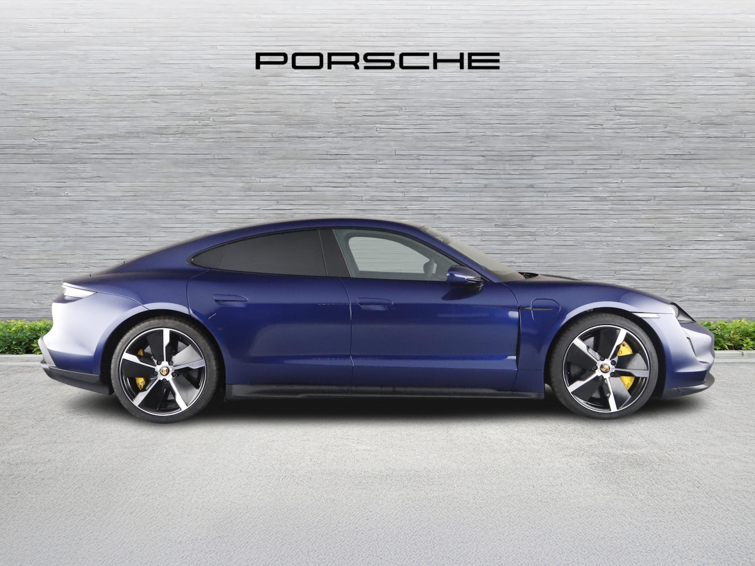 Used Porsche Taycan 2021 for sale - 76303445: Photo 8