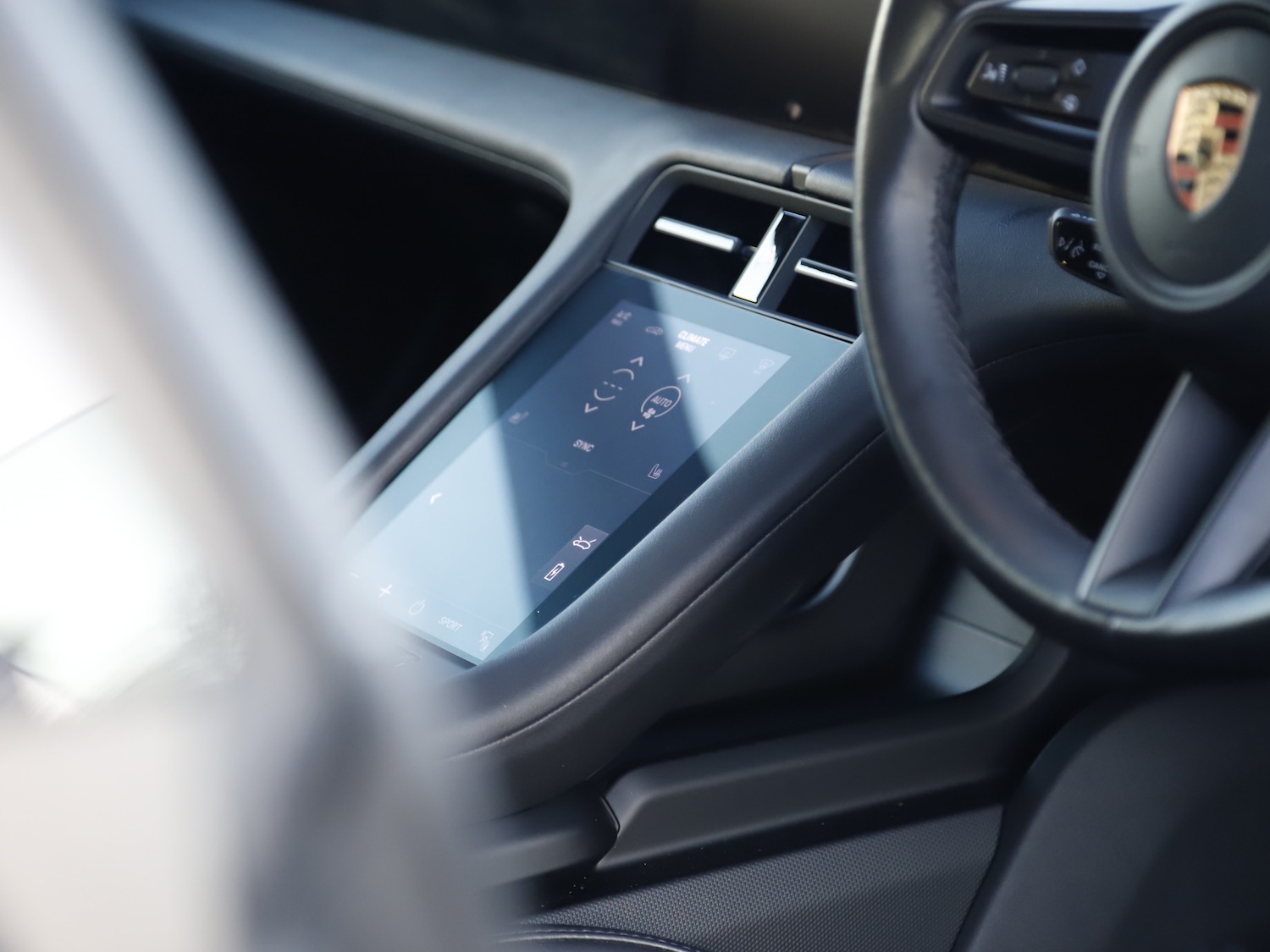 Used Porsche Taycan 2023 for sale - 76961962: Photo 22