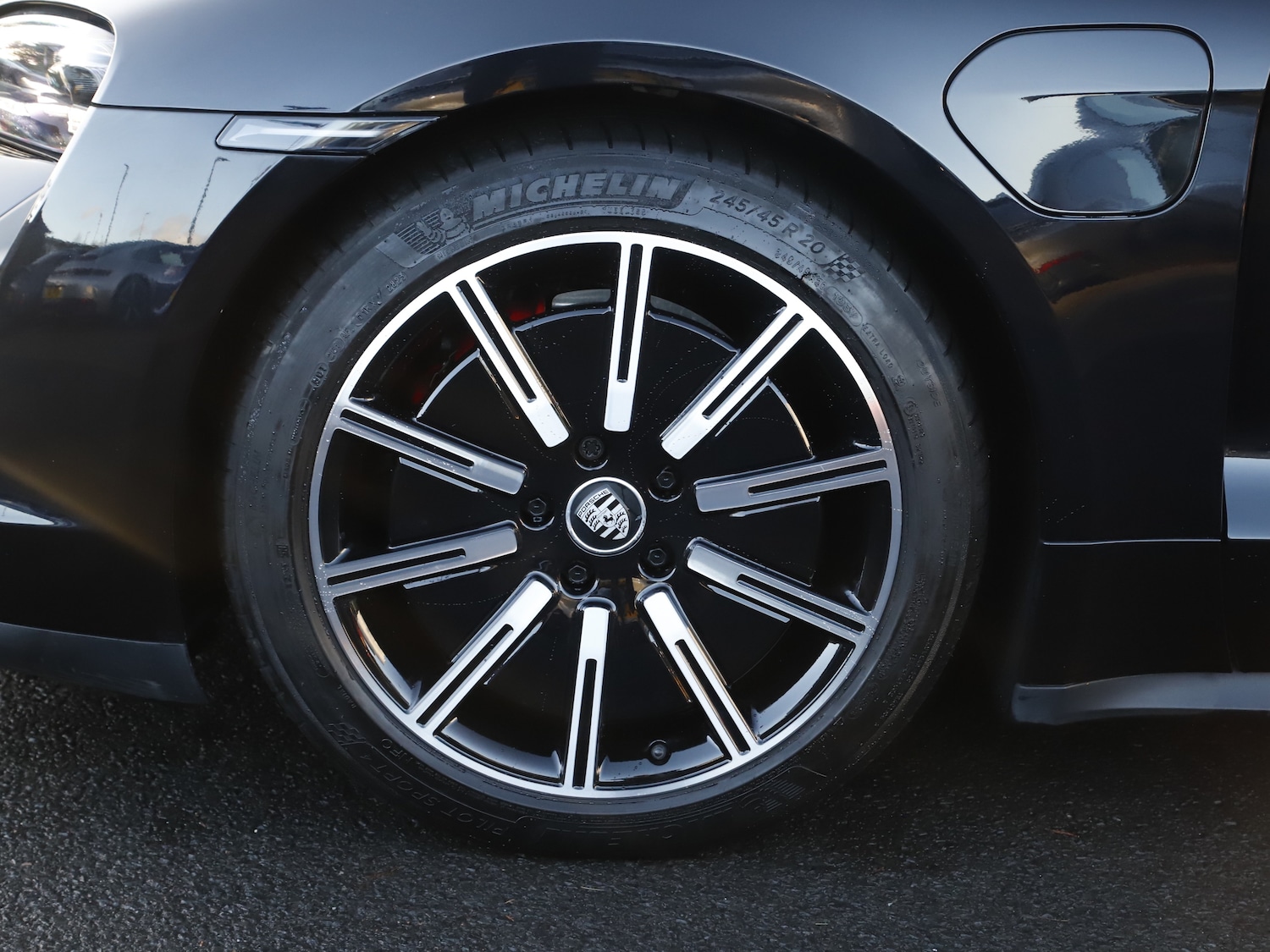 Used Porsche Taycan 2023 for sale - 76961962: Photo 5