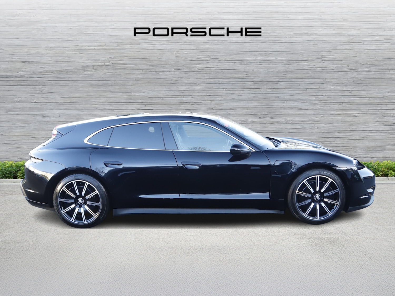 Used Porsche Taycan 2023 for sale - 76961962: Photo 9