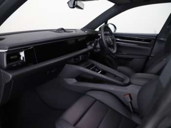 Used Porsche Macan 2025 for sale - 74606259: Photo