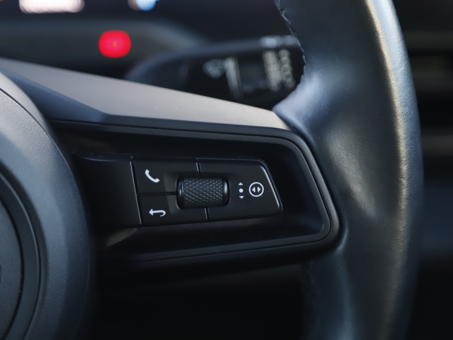 Used Porsche Taycan 2022 for sale - 77106781: Photo 12