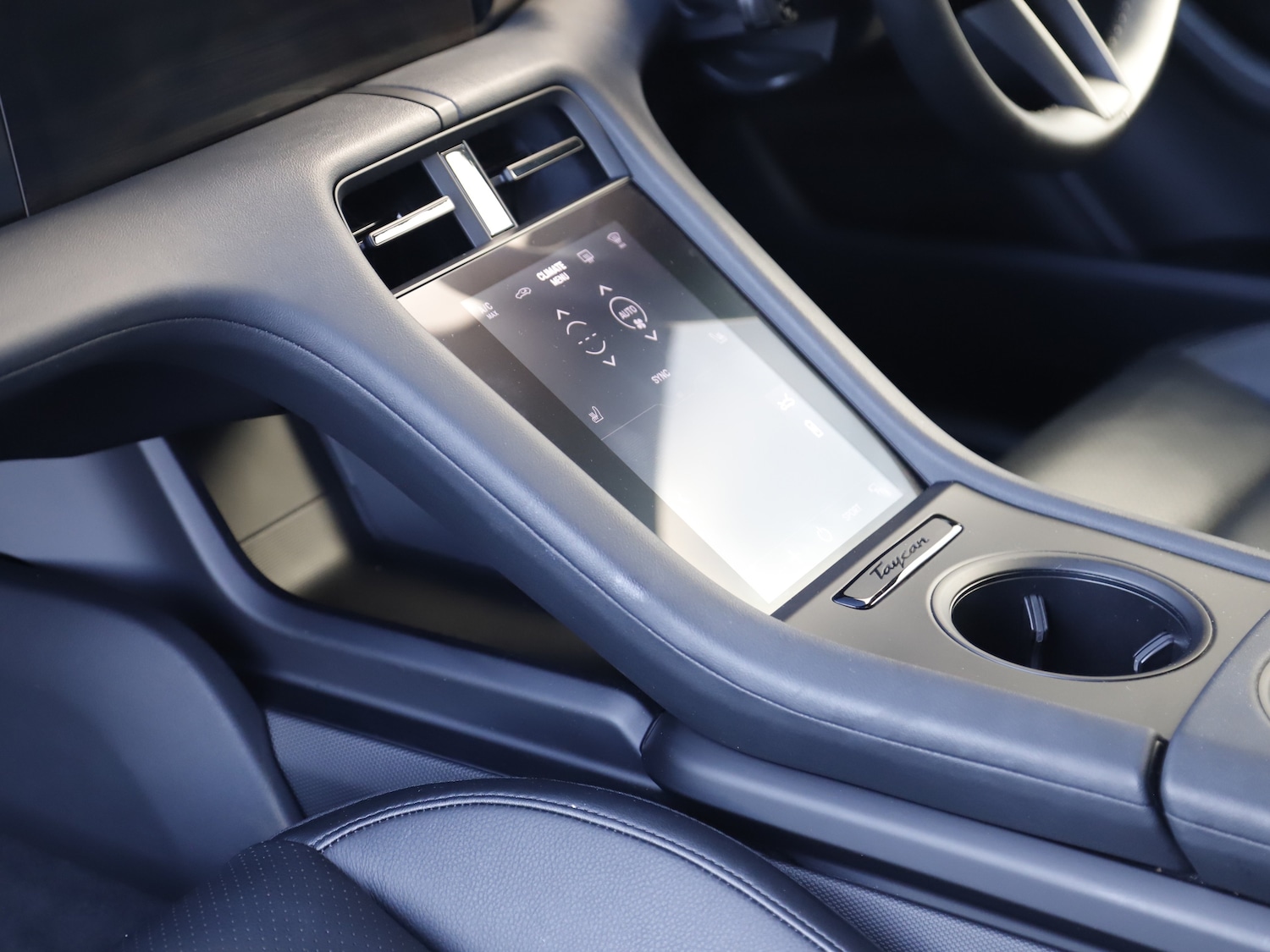 Used Porsche Taycan 2022 for sale - 77106781: Photo 18