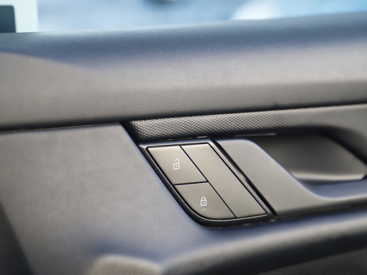 Used Porsche Taycan 2022 for sale - 77106781: Photo 24