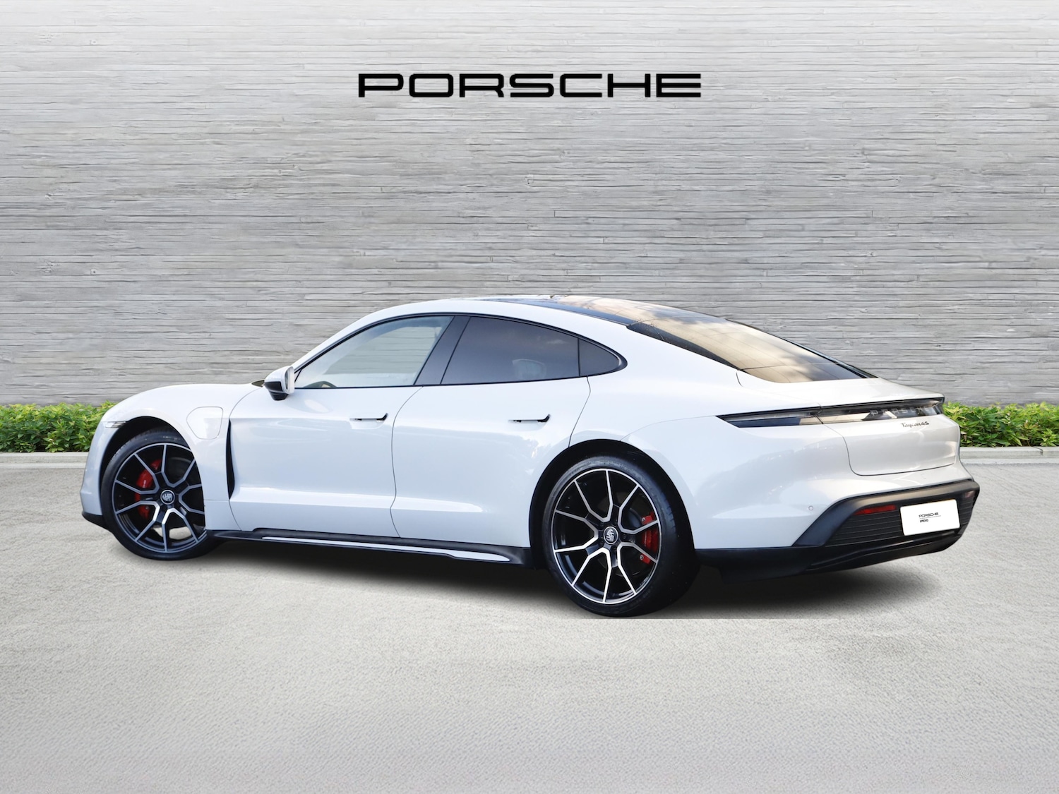 Used Porsche Taycan 2022 for sale - 77106781: Photo 3