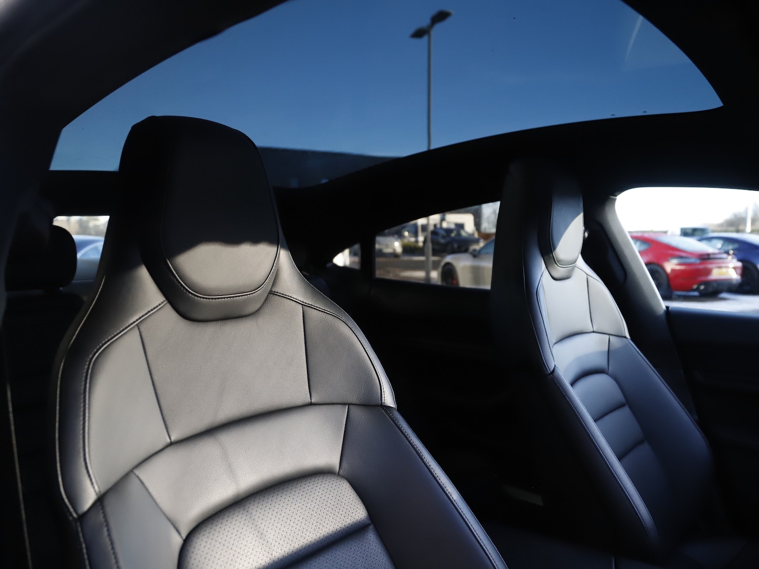 Used Porsche Taycan 2022 for sale - 77106781: Photo 31