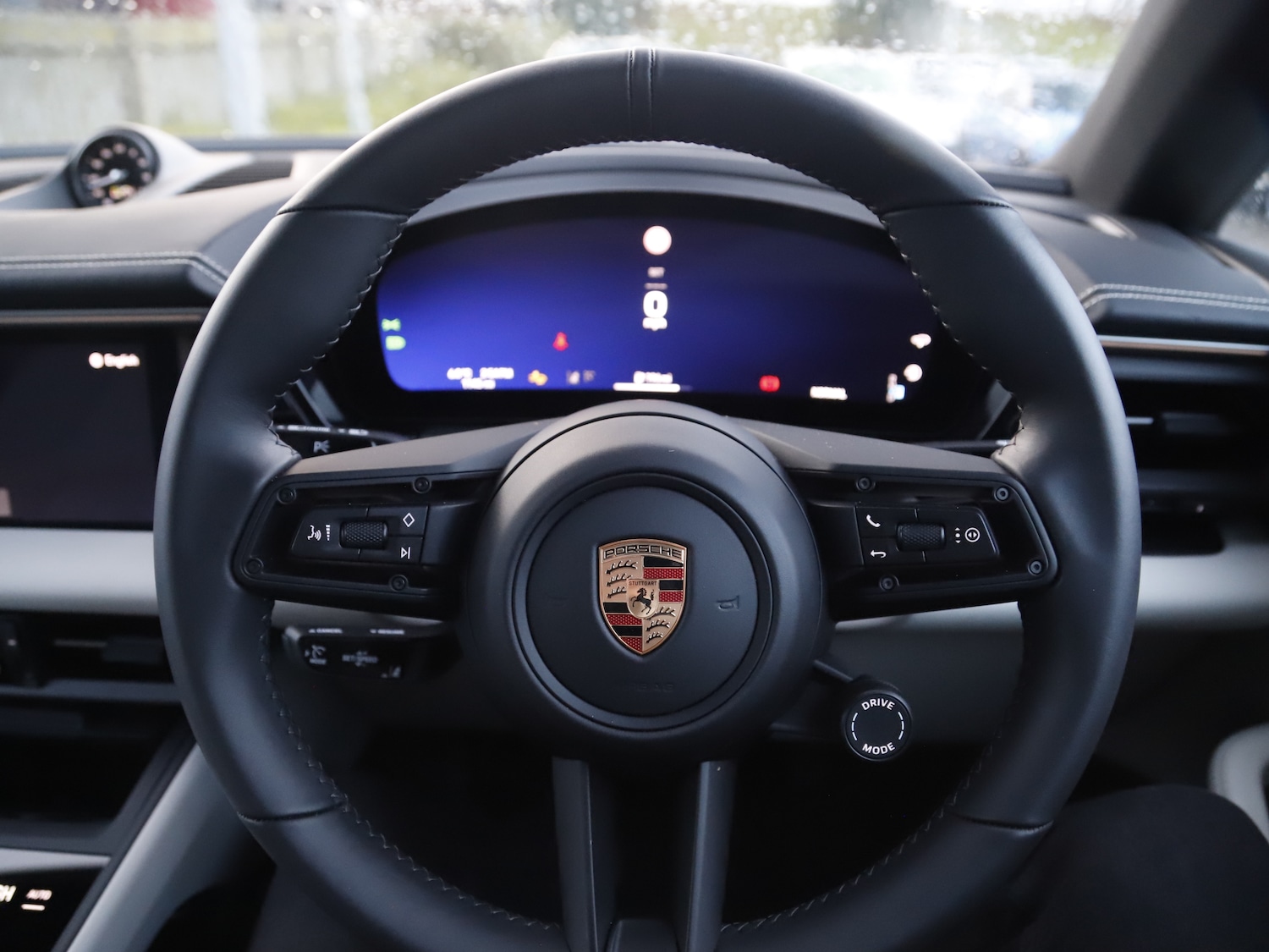 Used Porsche Macan 2025 for sale - 76723992: Photo 15