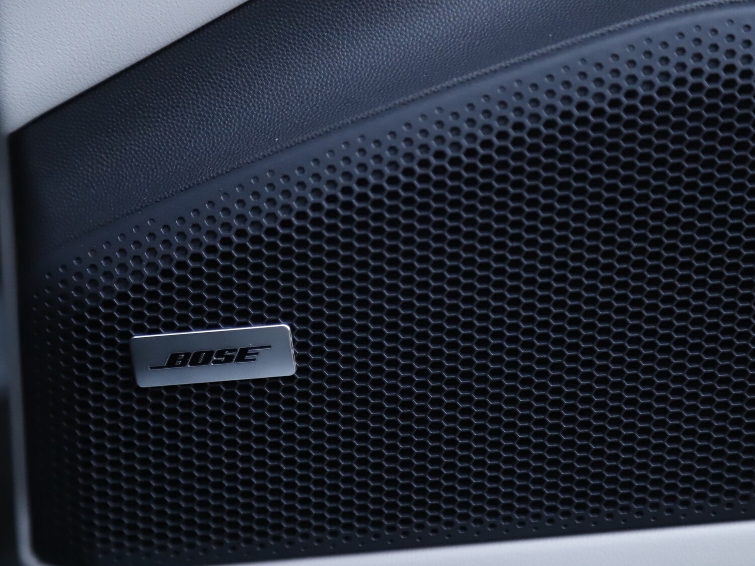 Used Porsche Macan 2025 for sale - 76723992: Photo 17