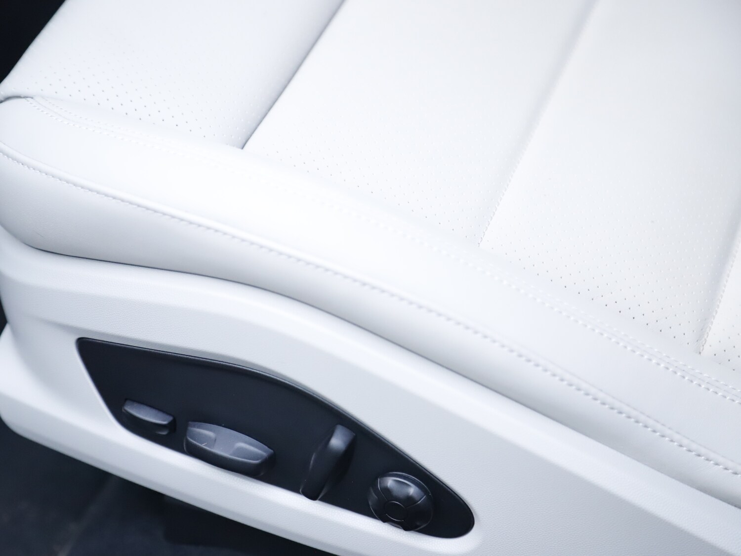 Used Porsche Macan 2025 for sale - 76723992: Photo 20