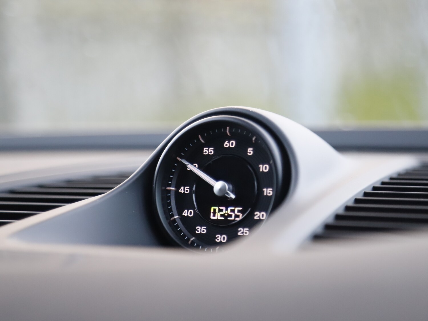 Used Porsche Macan 2025 for sale - 76723992: Photo 27